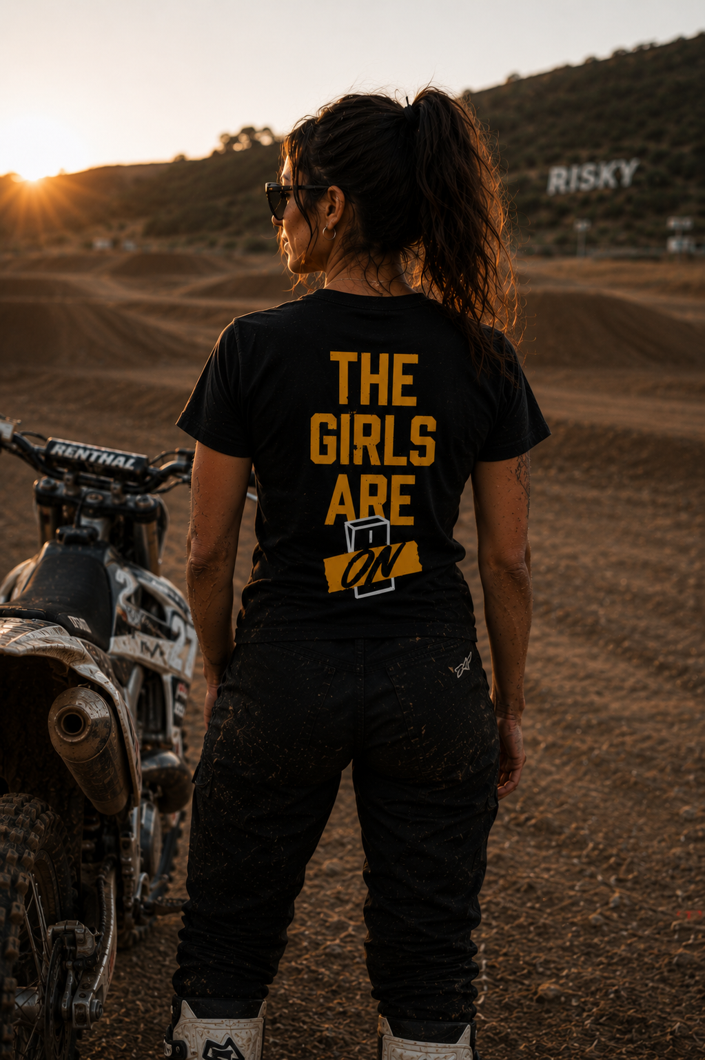 THE GIRLS ARE ON TEE